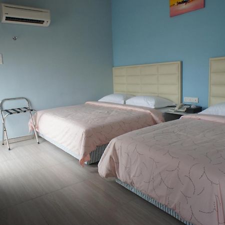 Hotel Zamburger Bukit Indah Johor Bahru Exterior foto