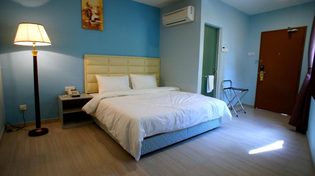 Hotel Zamburger Bukit Indah Johor Bahru Habitación foto